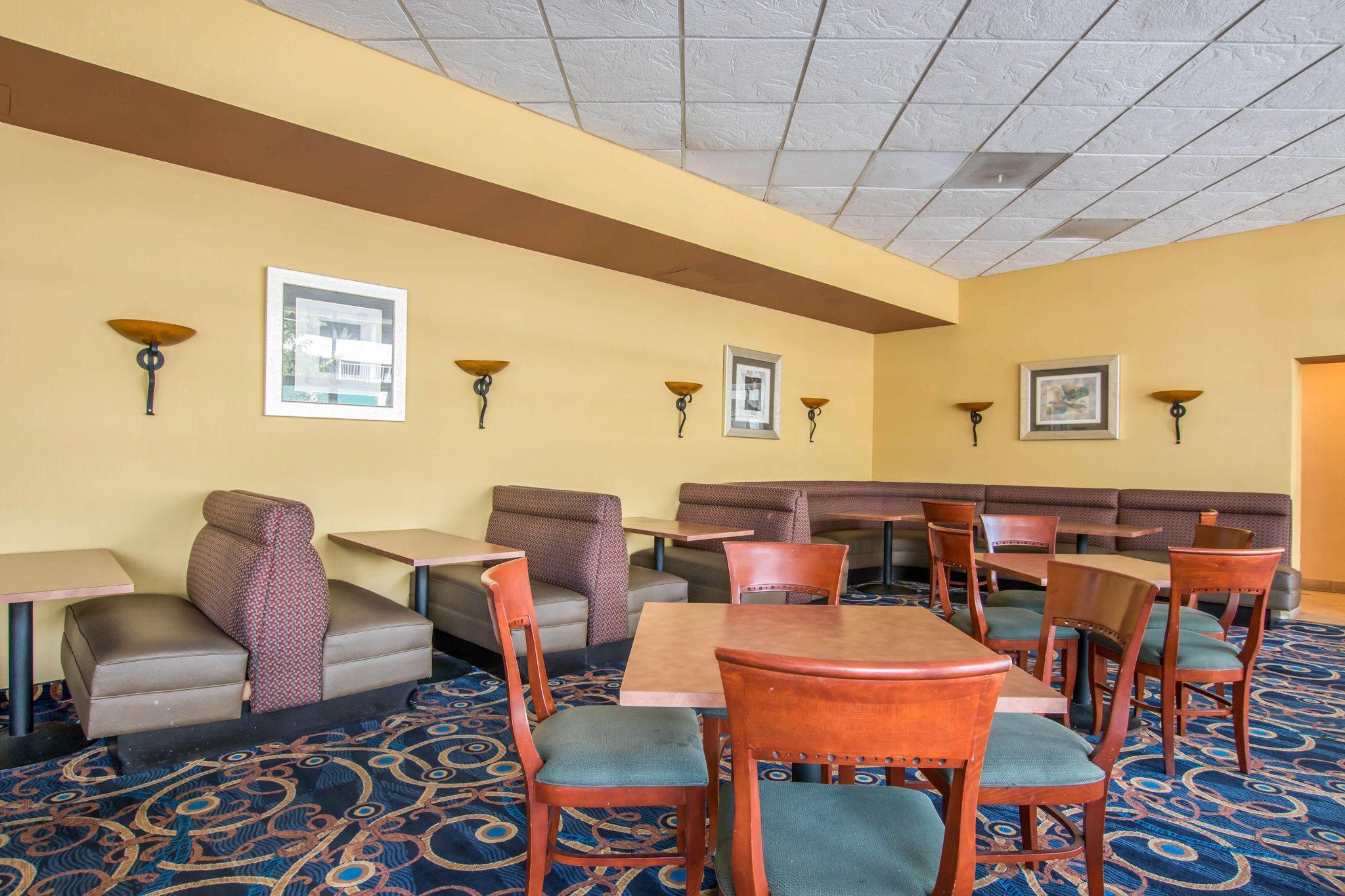 Ramada By Wyndham San Diego Нешънъл Сити Екстериор снимка