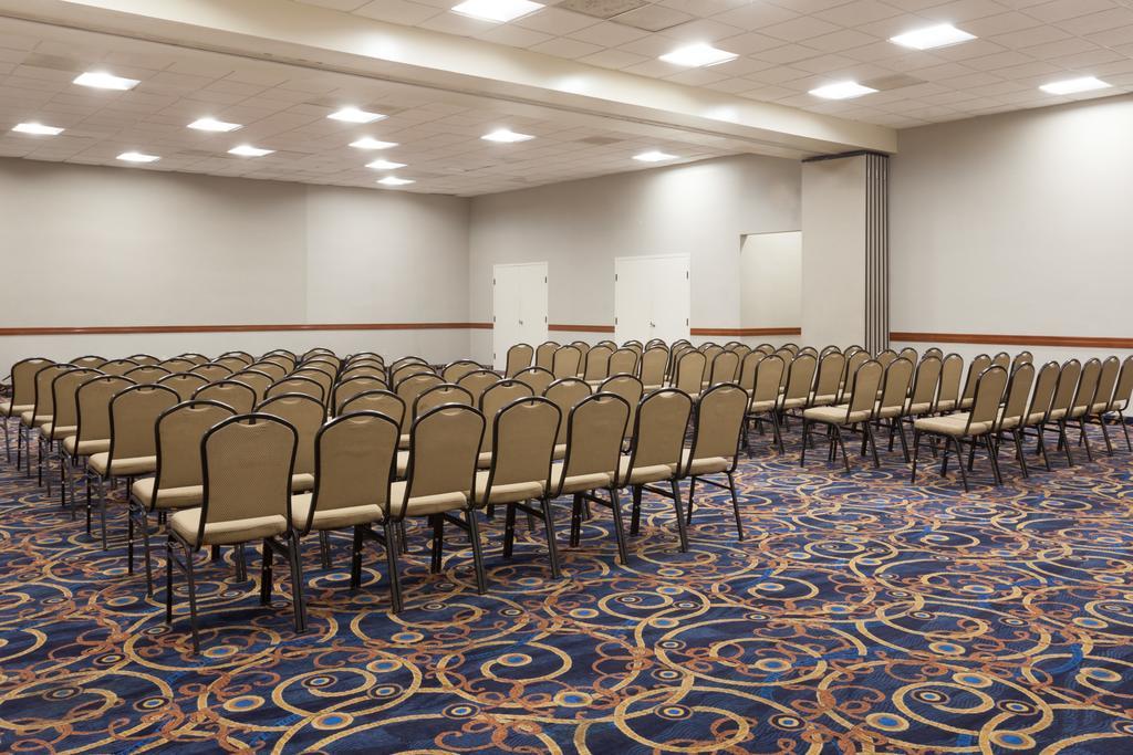 Ramada By Wyndham San Diego Нешънъл Сити Екстериор снимка
