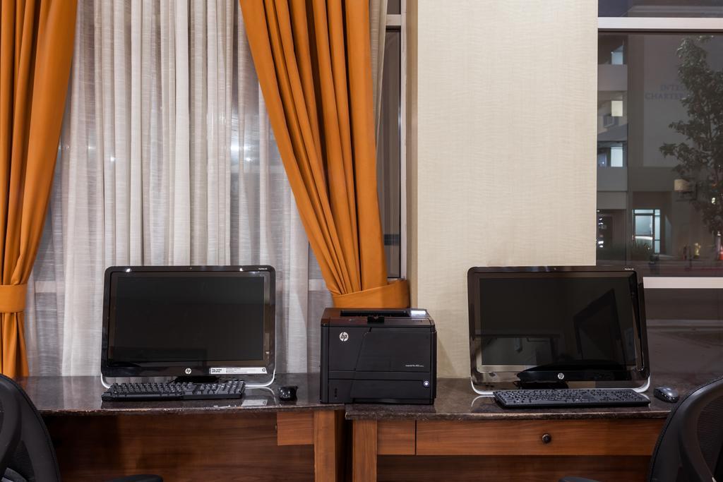 Ramada By Wyndham San Diego Нешънъл Сити Екстериор снимка