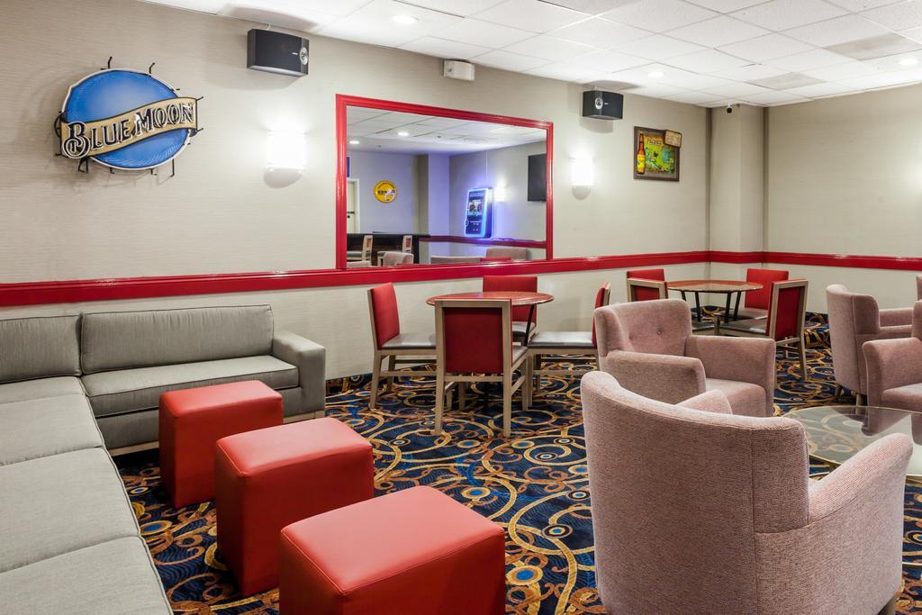 Ramada By Wyndham San Diego Нешънъл Сити Екстериор снимка