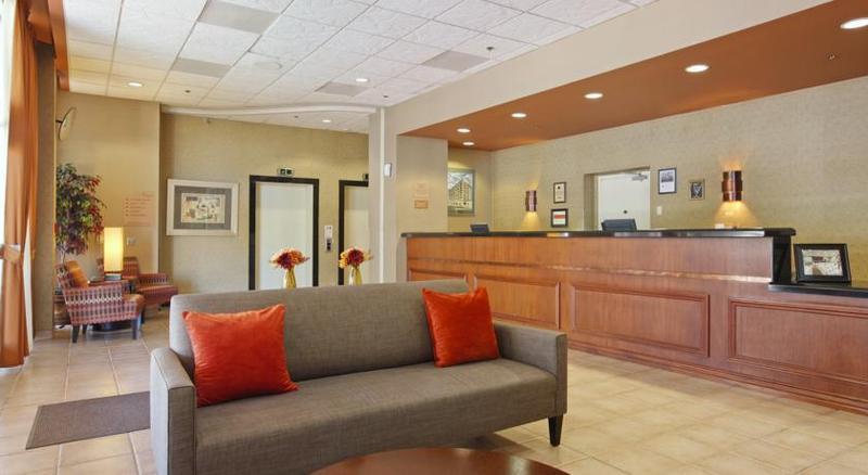 Ramada By Wyndham San Diego Нешънъл Сити Екстериор снимка
